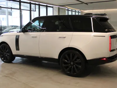 2023 لاند روفر رينج روفر فوج اس في