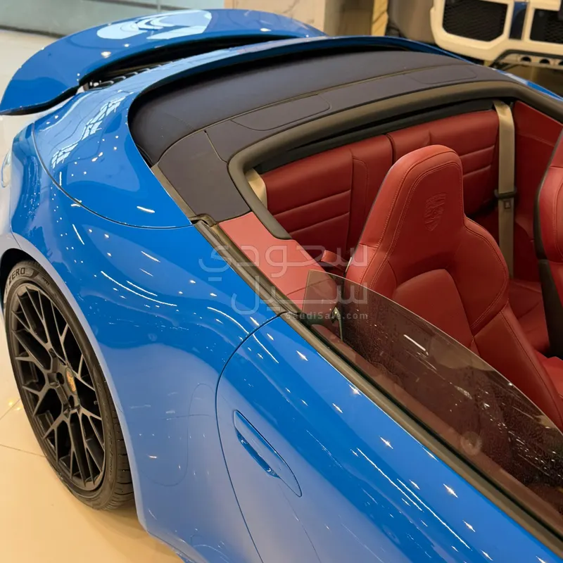 2023 بورش 911 كاريرا جي تي اس