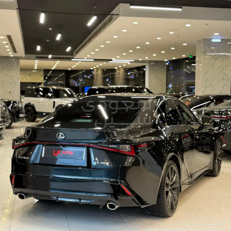 2024 لكزس آي إس 350 إف