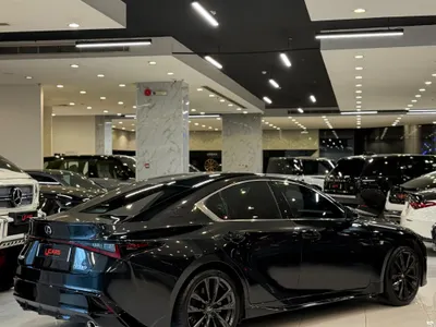 2024 لكزس آي إس 350 إف