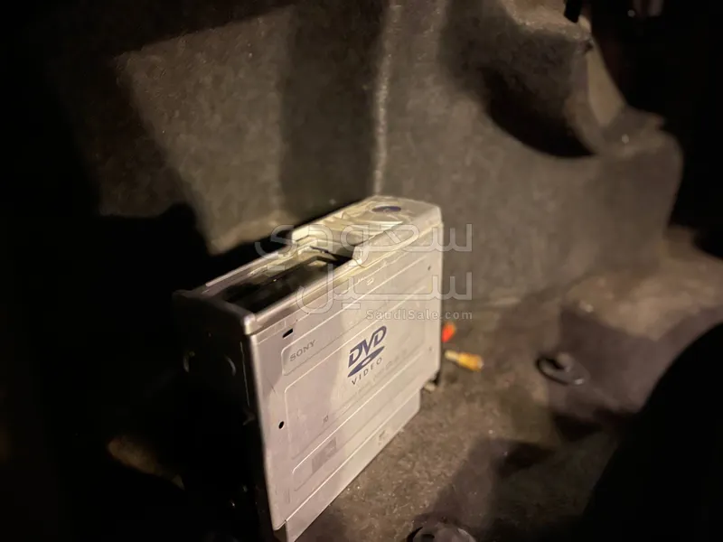 2005 كاديلاك ديفيل