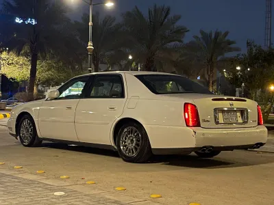 2005 كاديلاك ديفيل