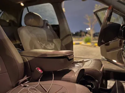 2005 كاديلاك ديفيل