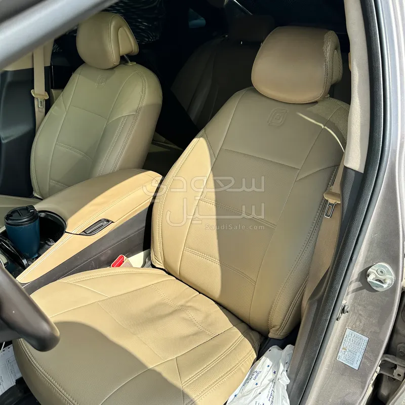 2014 هيونداي ازيرا كاليجرافي