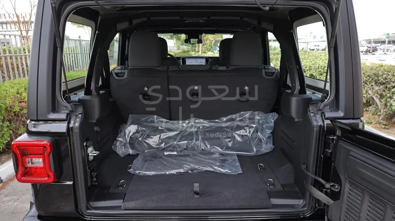 2025 جييب رانجلر سبورت بلس