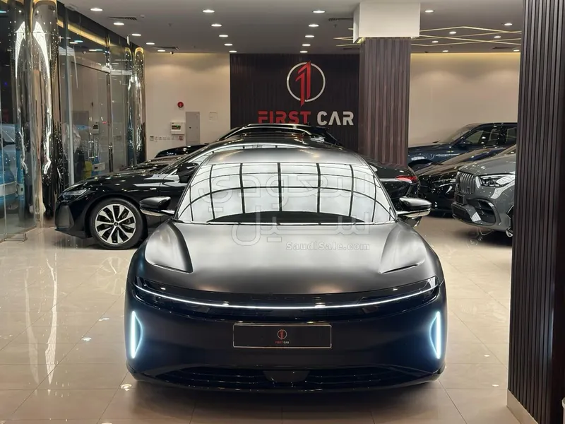 2025 لوسيد اير بيور