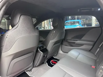 2025 لوسيد اير بيور