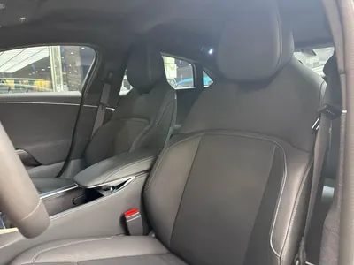 2025 لوسيد اير بيور