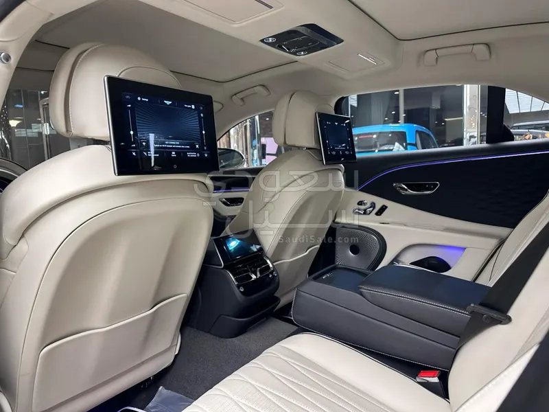 2022 بنتلي كونتيننتل فلاينج سبير