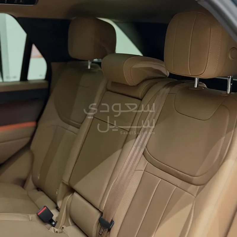 2024 لاند روفر رينج روفر سبورت اس اي