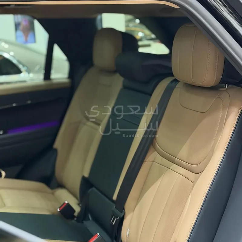 2025 لاند روفر رينج روفر سبورت اتش اس اي