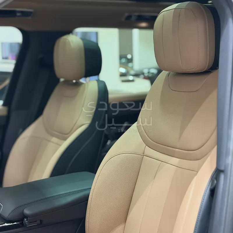 2025 لاند روفر رينج روفر سبورت اتش اس اي