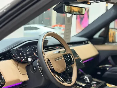 2025 لاند روفر رينج روفر سبورت اتش اس اي