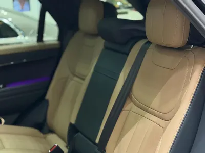 2025 لاند روفر رينج روفر سبورت اتش اس اي