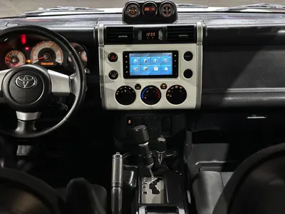 2022 تويوتا اف جي كروزر 1