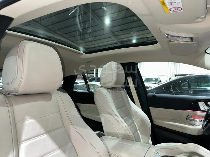 2025 مرسيدس - بنز جي إل إي 450 كوبيه