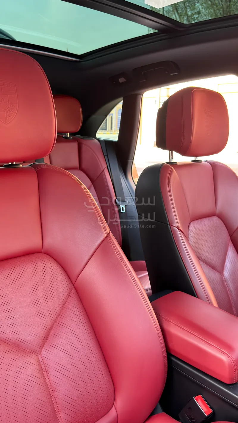 2021 بورش ماكان اس