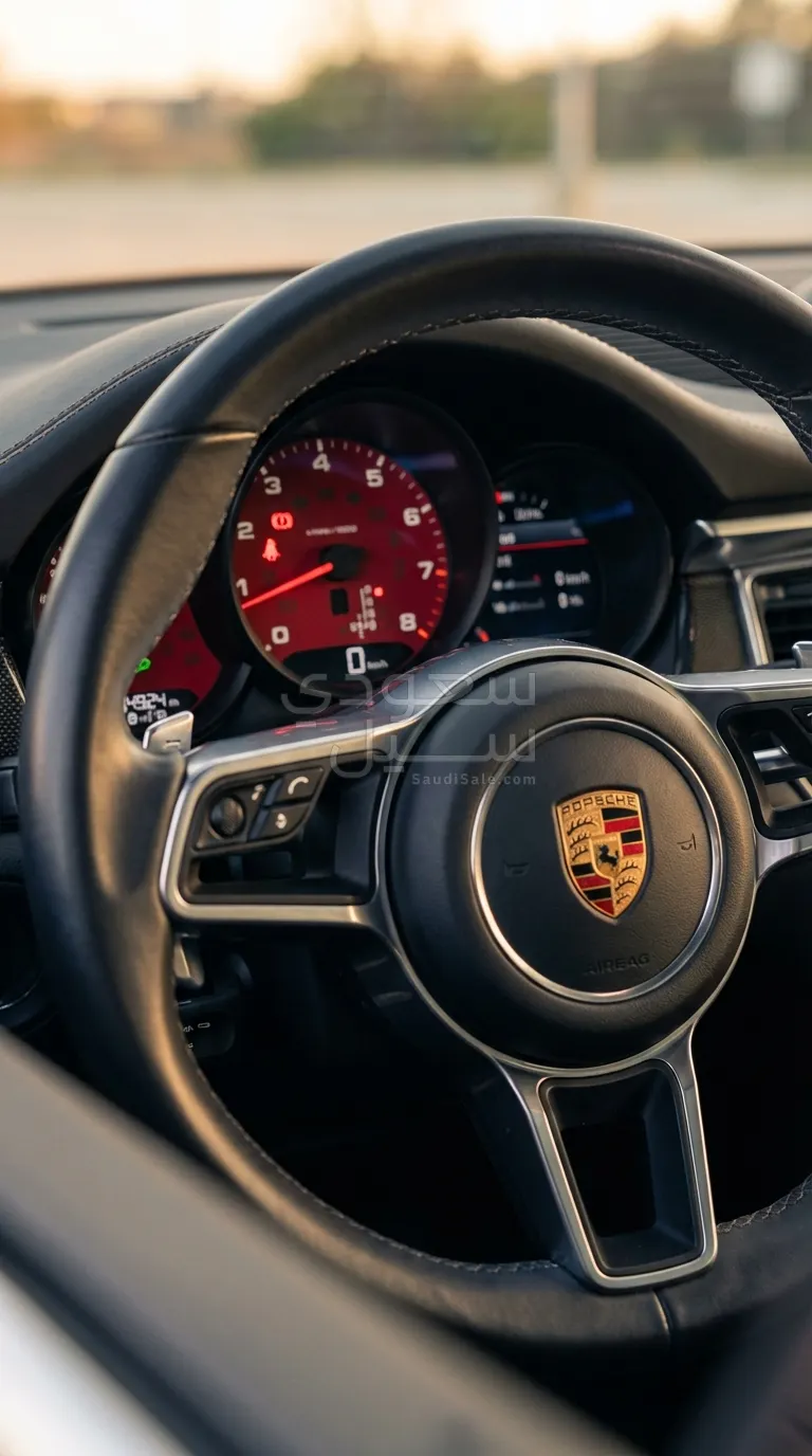 2021 بورش ماكان اس