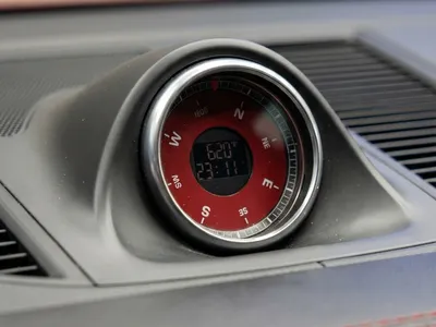 2021 بورش ماكان اس