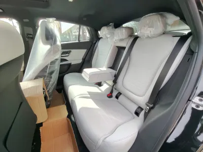 2026 مرسيدس - بنز جي إل سي 200