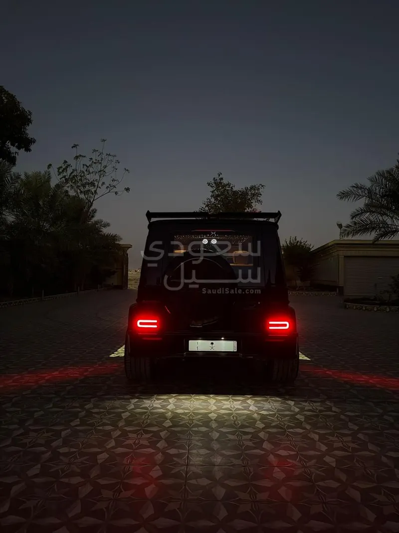 2025 مرسيدس - بنز جي برابوس 800