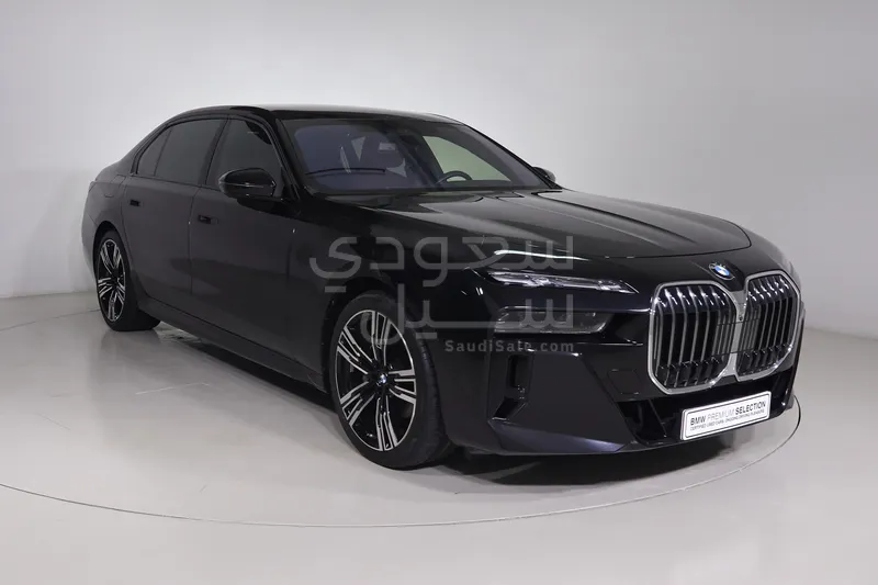 2024 بي ام دبليو الفئة السابعة 735أي