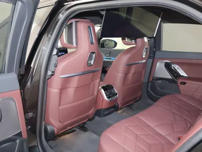 2024 بي ام دبليو الفئة السابعة 735أي