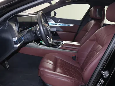 2024 بي ام دبليو الفئة السابعة 735أي