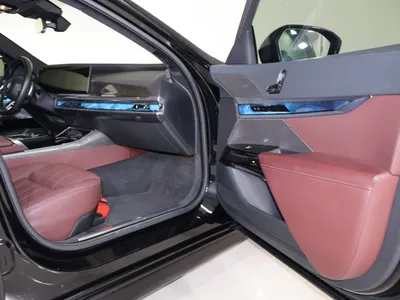 2024 بي ام دبليو الفئة السابعة 735أي