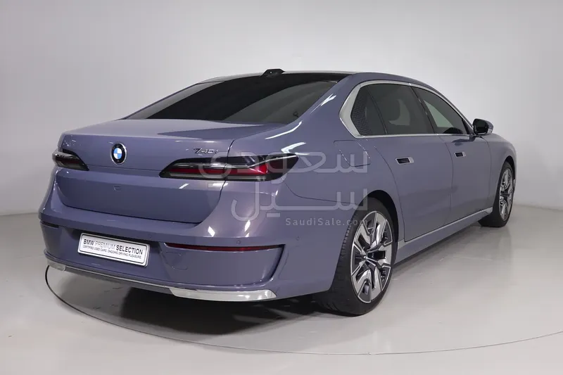 2025 بي ام دبليو الفئة السابعة 740أي