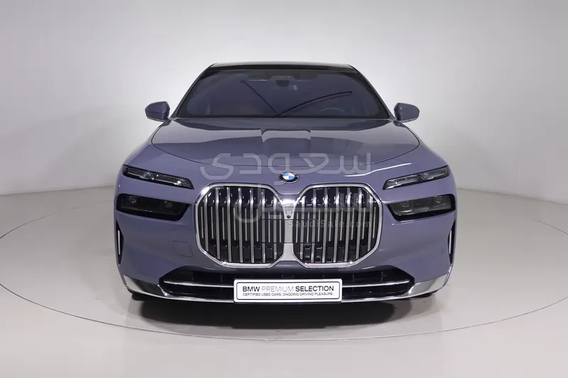 2025 بي ام دبليو الفئة السابعة 740أي