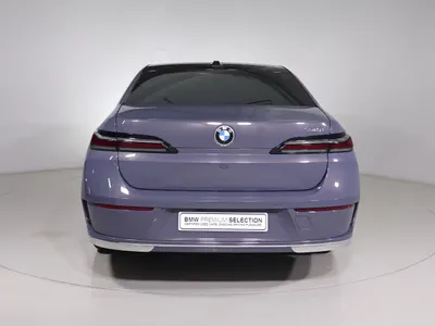 2025 بي ام دبليو الفئة السابعة 740أي