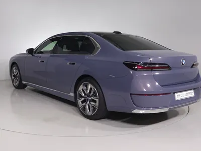 2025 بي ام دبليو الفئة السابعة 740أي