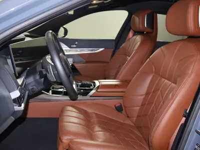 2025 بي ام دبليو الفئة السابعة 740أي