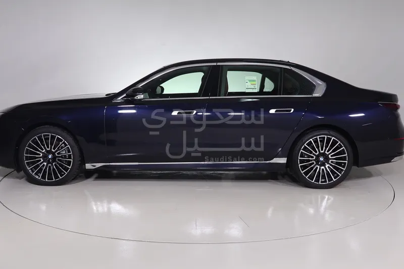 2026 بي ام دبليو الفئة السابعة 740أي