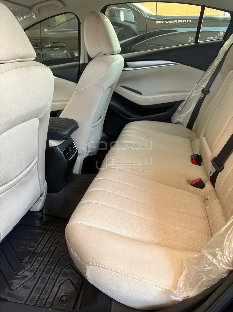 2024 مازدا مازدا 6