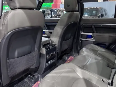 2024 لاند روفر ديفيندر اس اي