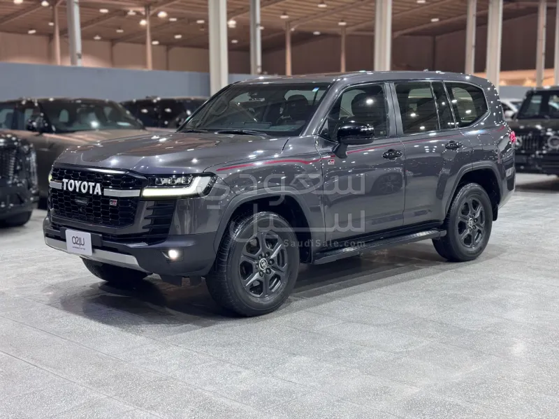 2022 تويوتا لاند كروزر جي ار سبورت