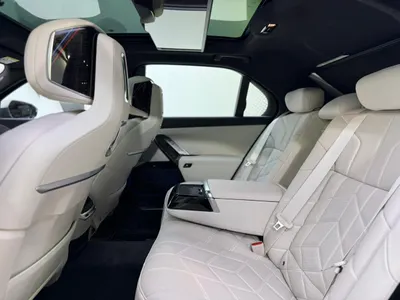 2026 بي ام دبليو الفئة السابعة 735أي