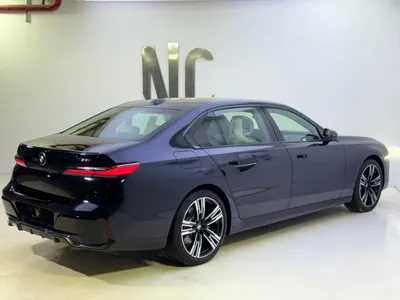 2026 بي ام دبليو الفئة السابعة 735أي