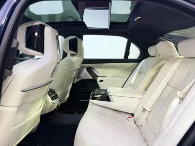 2026 بي ام دبليو الفئة السابعة 735أي