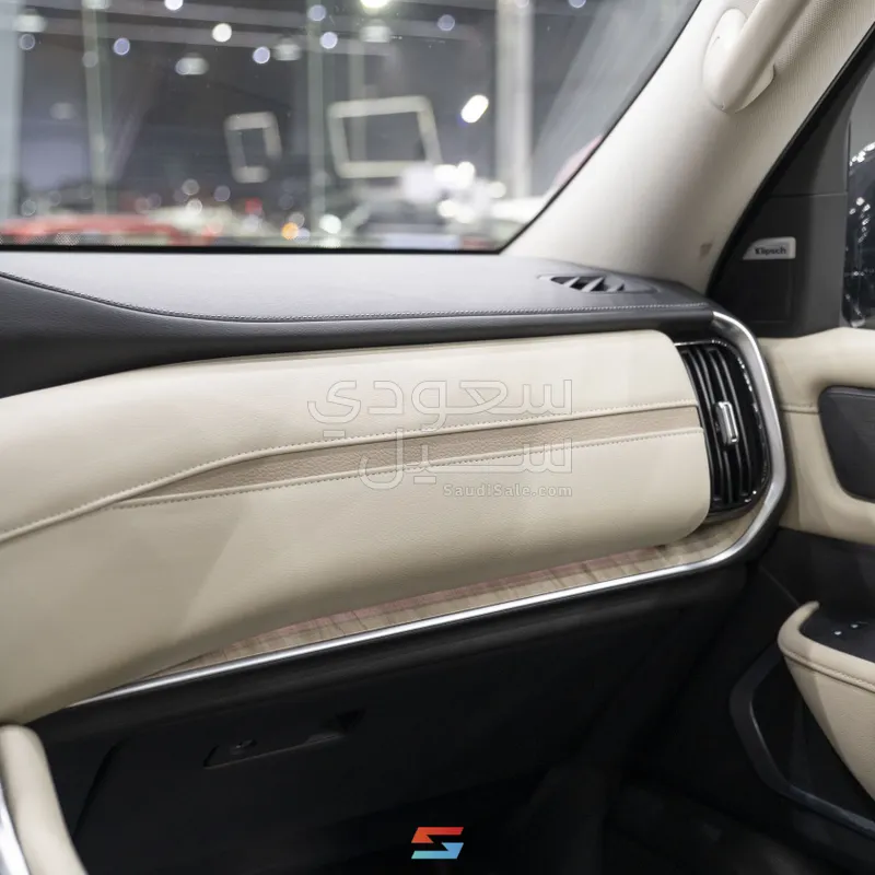 2025 نيسان باترول بلاتينيوم