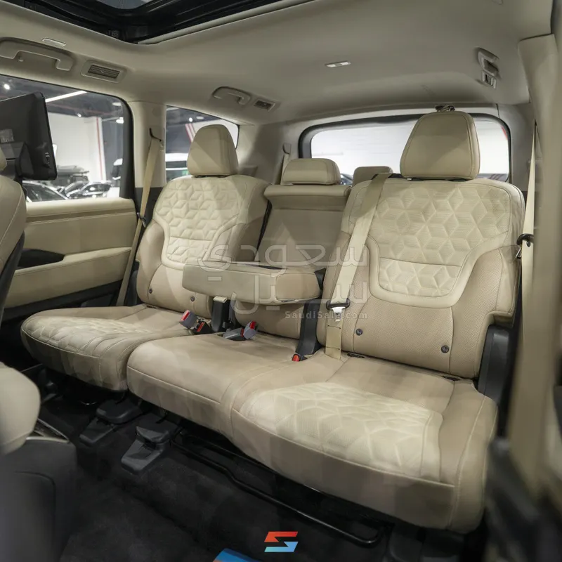 2025 نيسان باترول بلاتينيوم