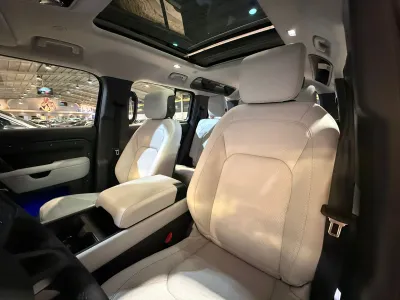 2025 لاند روفر ديفيندر اس اي