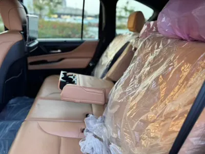 2024 لكزس إل إكس 600