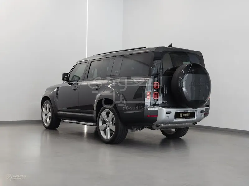 2023 لاند روفر ديفيندر 110