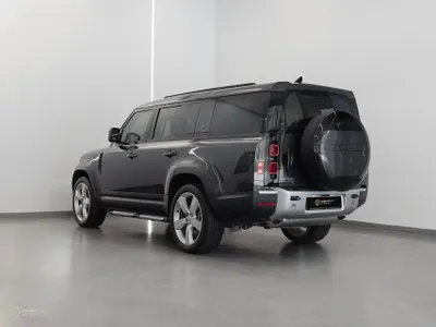 2023 لاند روفر ديفيندر 110