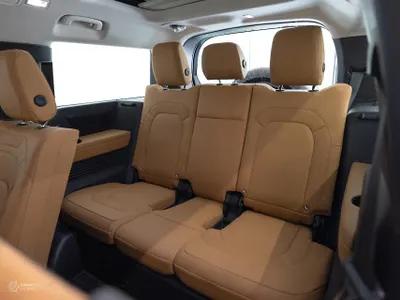 2023 لاند روفر ديفيندر 110