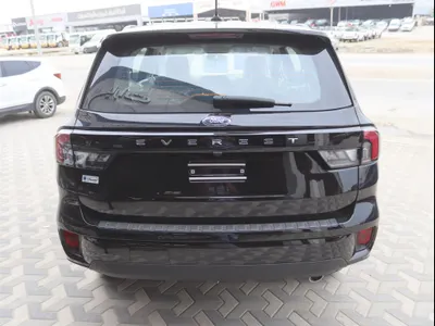 2025 فورد ايفرست