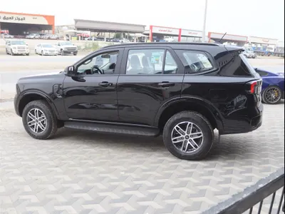 2025 فورد ايفرست